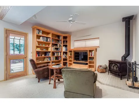 3902 SW Mount Adams Drive Portland OR 97239