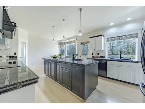 86986 Central Road Eugene OR 97402