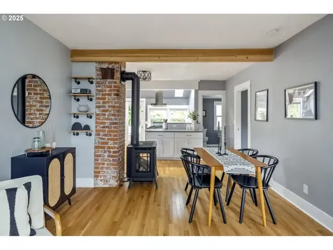 8929 N Mckenna Avenue Portland OR 97203