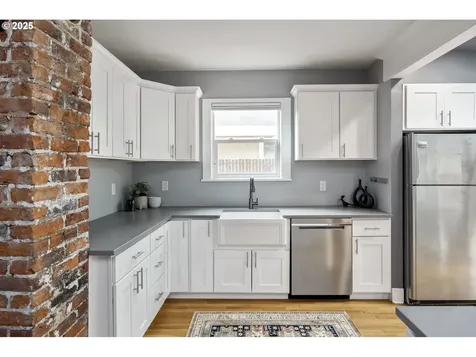8929 N Mckenna Avenue Portland OR 97203