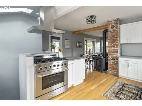 8929 N Mckenna Avenue Portland OR 97203