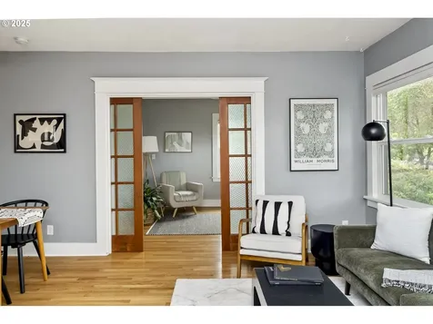 8929 N Mckenna Avenue Portland OR 97203