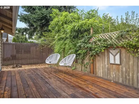 8929 N Mckenna Avenue Portland OR 97203