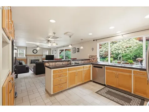 4032 Normandy Way Eugene OR 97405