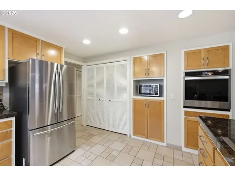 4032 Normandy Way Eugene OR 97405