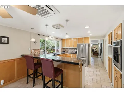 4032 Normandy Way Eugene OR 97405