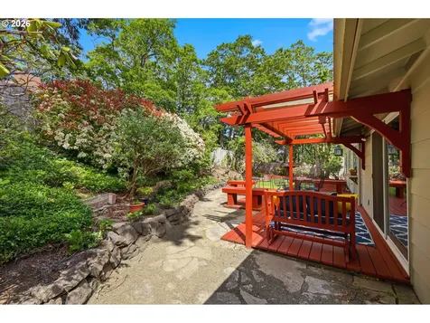 4032 Normandy Way Eugene OR 97405