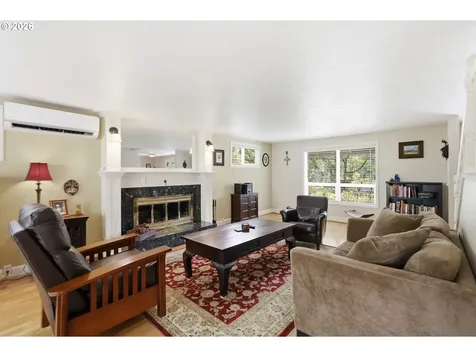 4032 Normandy Way Eugene OR 97405