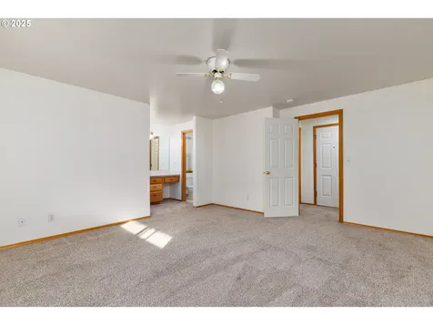 12921 Marysville Lane Oregon City OR 97045