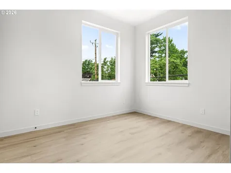 4690 N Congress Avenue Portland OR 97217