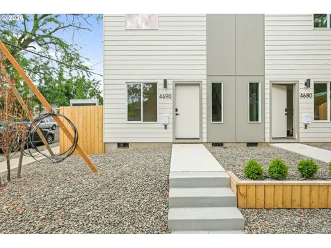 4690 N Congress Avenue Portland OR 97217