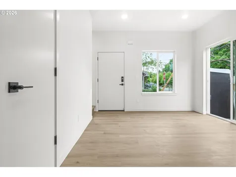 4690 N Congress Avenue Portland OR 97217
