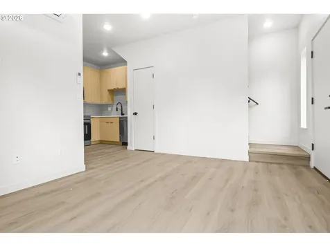 4690 N Congress Avenue Portland OR 97217