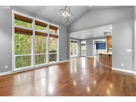 3023 NW Spencer Street Portland OR 97229