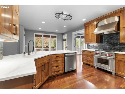 3023 NW Spencer Street Portland OR 97229