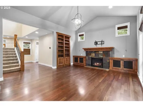 3023 NW Spencer Street Portland OR 97229