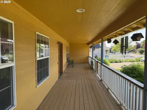 16117 NE 87th Street Vancouver WA 98682