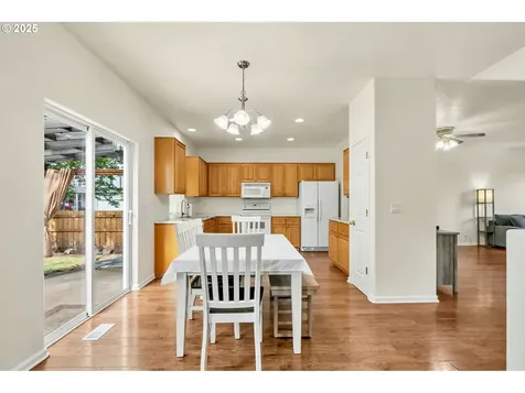5488 Austin Way Eugene OR 97402