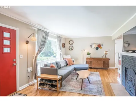 9025 NE Fremont Street Portland OR 97220
