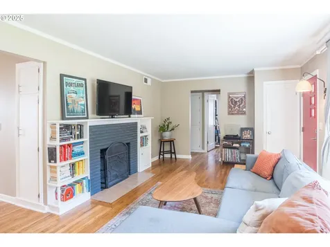 9025 NE Fremont Street Portland OR 97220