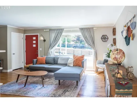 9025 NE Fremont Street Portland OR 97220