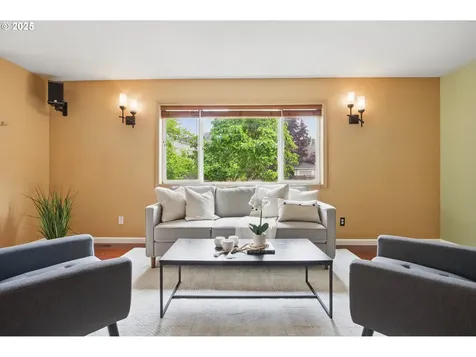 3728 NE 156th Avenue Portland OR 97230