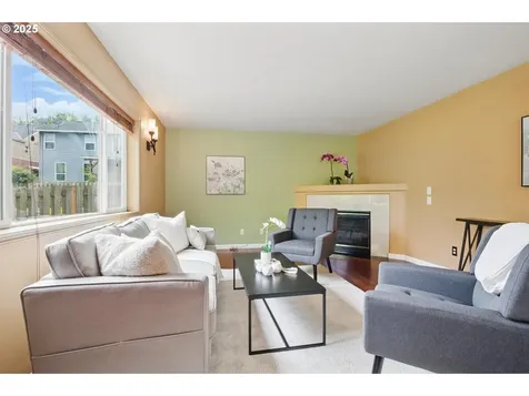 3728 NE 156th Avenue Portland OR 97230