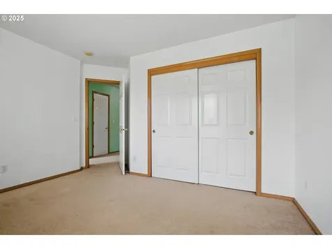 3728 NE 156th Avenue Portland OR 97230