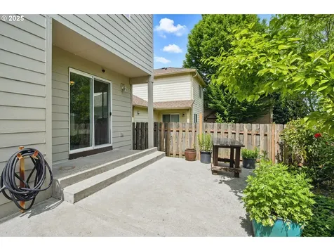 3728 NE 156th Avenue Portland OR 97230
