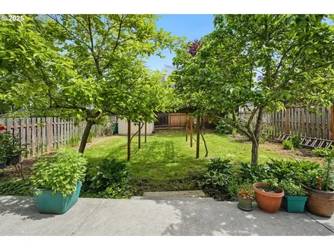 3728 NE 156th Avenue Portland OR 97230