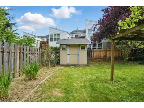 3728 NE 156th Avenue Portland OR 97230