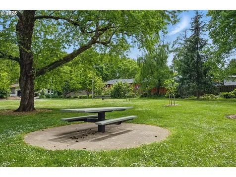 3728 NE 156th Avenue Portland OR 97230