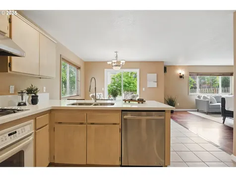 3728 NE 156th Avenue Portland OR 97230