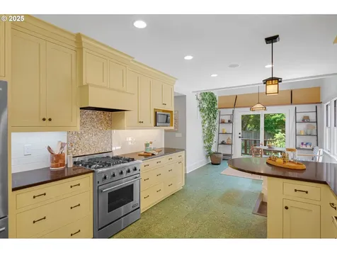 2603 NE 11th Avenue Portland OR 97212