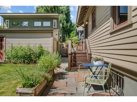 2603 NE 11th Avenue Portland OR 97212