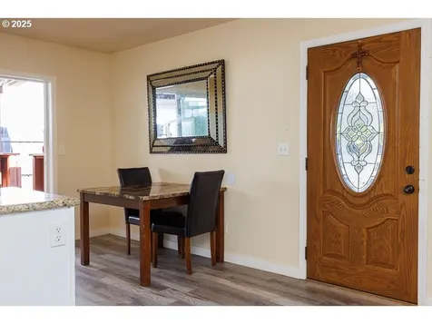 6643 SE 90th Avenue Portland OR 97266