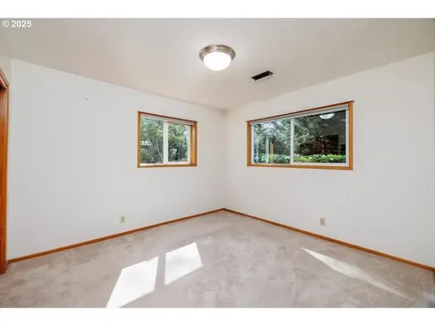 10620 NW Walters Lane Portland OR 97229
