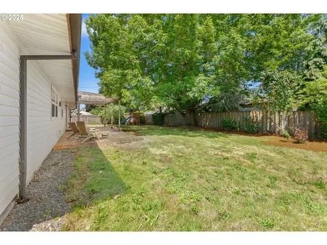 14255 NE Brazee Street Portland OR 97230