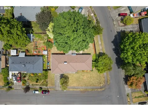 14255 NE Brazee Street Portland OR 97230