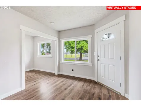 2843 Hemlock Street Longview WA 98632
