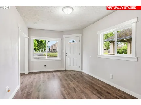 2843 Hemlock Street Longview WA 98632