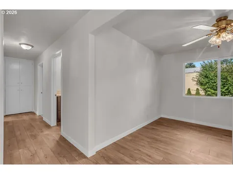 4888 38th Place NE Salem OR 97305
