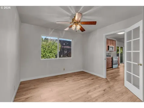 4888 38th Place NE Salem OR 97305