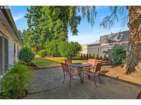 4888 38th Place NE Salem OR 97305