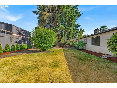 4888 38th Place NE Salem OR 97305