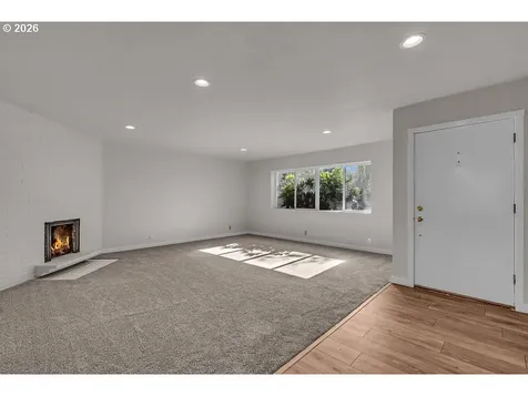 4888 38th Place NE Salem OR 97305