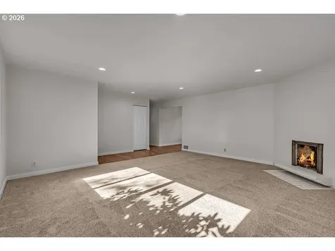4888 38th Place NE Salem OR 97305