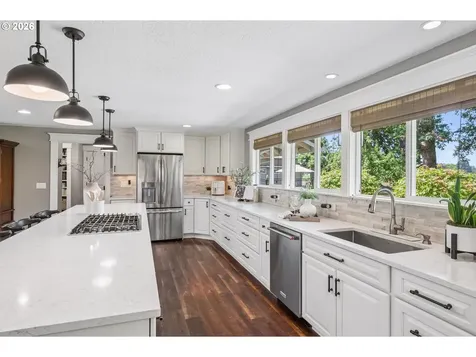 26351 S Highway 170 Canby OR 97013