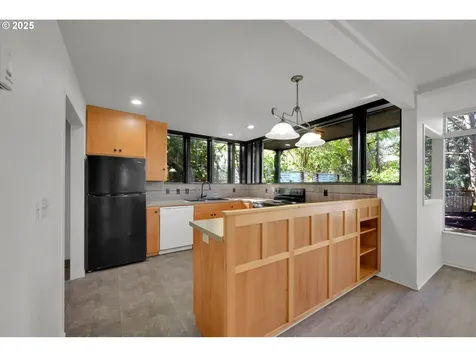 2350 Columbia Street Eugene OR 97403