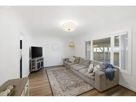 4086 Bell Avenue Eugene OR 97402